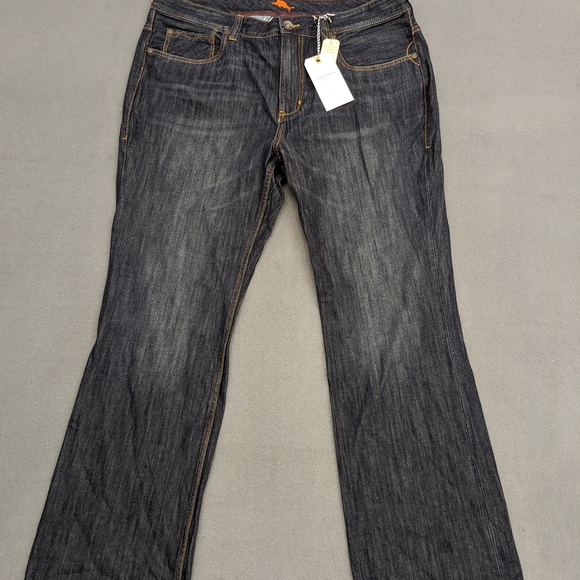 NWT Tommy Bahama Mens Bootcut Dark Wash Jeans Size 40x34